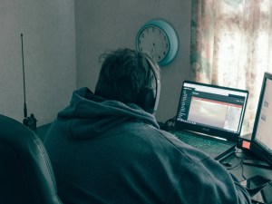 The Twitter Wildfire Watcher Who Tracks California’s Blazes